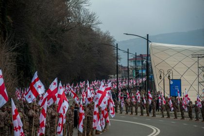 აშშ-ში ძლიერი ქარბუქის შედეგები — გათოვლილი გზები და გაუქმებული ფრენები