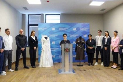 ტრადიციული სასცენო სამოსი ქუთაისის ანსამბლისთვის