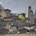 თუშეთის მთების პანორამა ღრუბლებით