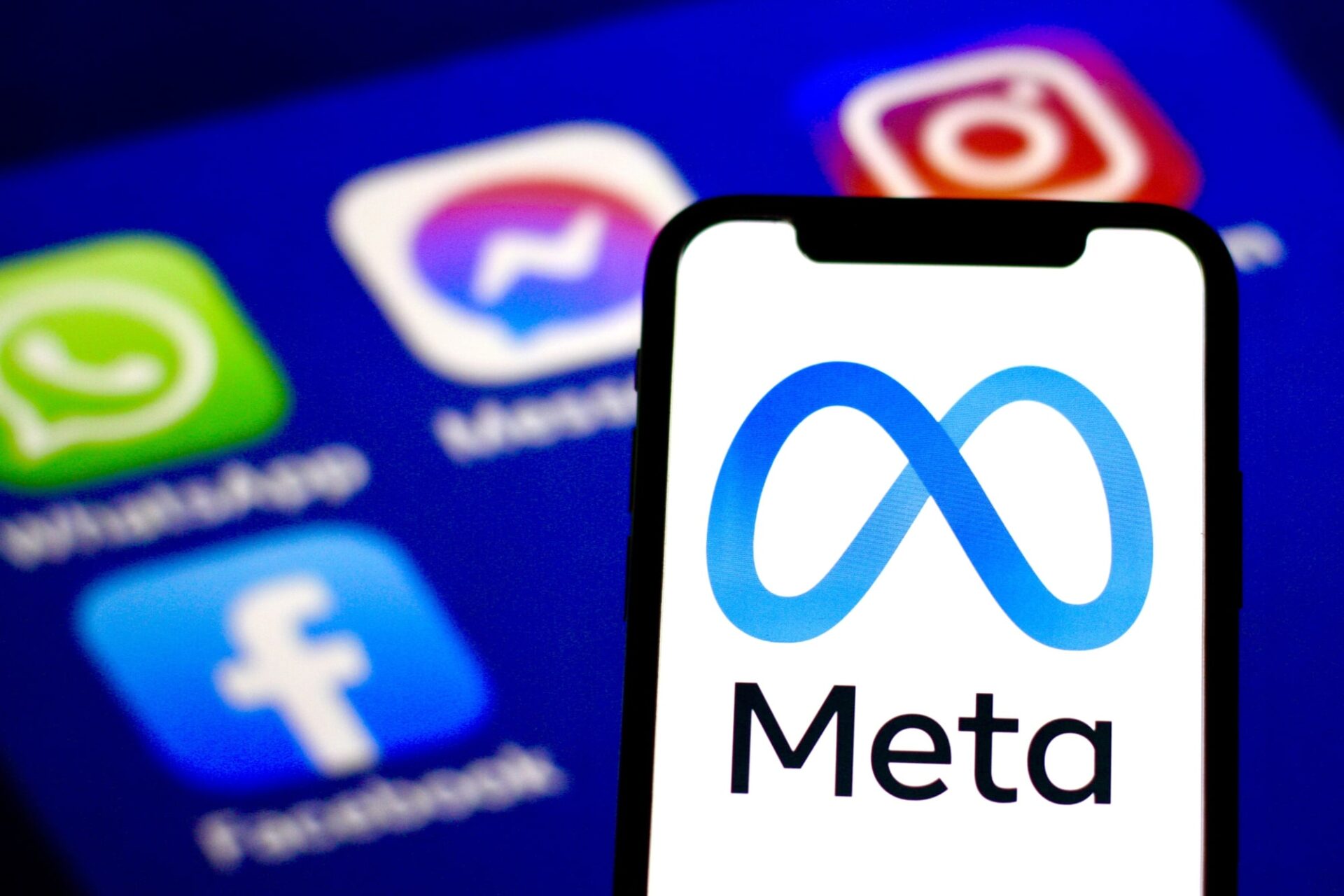 Meta ლოგო სმარტფონის ეკრანზე, საქართველო
